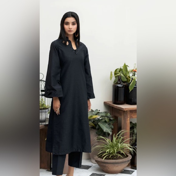 Pakistani indian DESIGNER Shalwar Kameez - 2 pieces-BRAND NEW - Picture 1 of 3